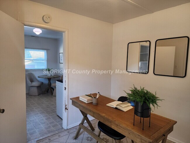 Building Photo - AVAILABLE NOW - Charming Old-Town SLO Home - 1 Bed / 1 Bath w/ BONUS ROOM