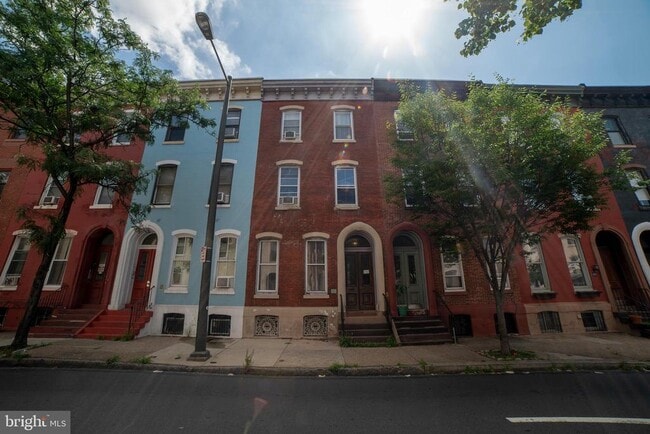 Building Photo - 141 N 21st St