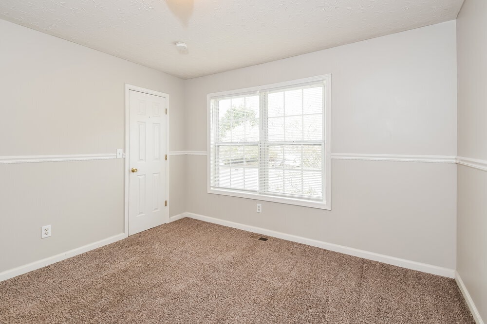 Building Photo - 2217 Baker Carter Dr