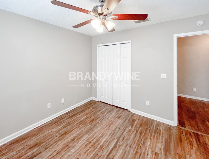 Building Photo - 439 Moby Dick Dr N