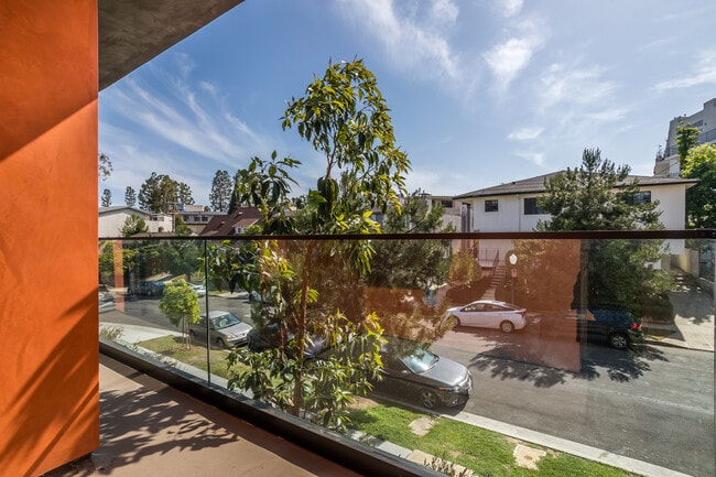 Building Photo - 1618 Hilts Ave