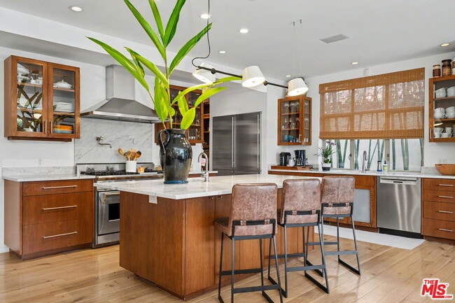 Building Photo - 420 Alta Ave