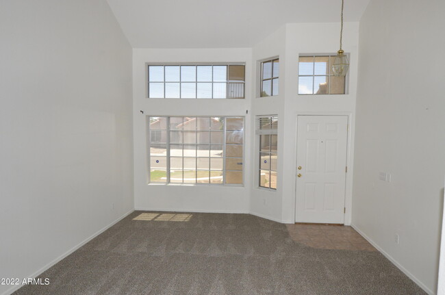 Building Photo - 1078 W Heather Ave