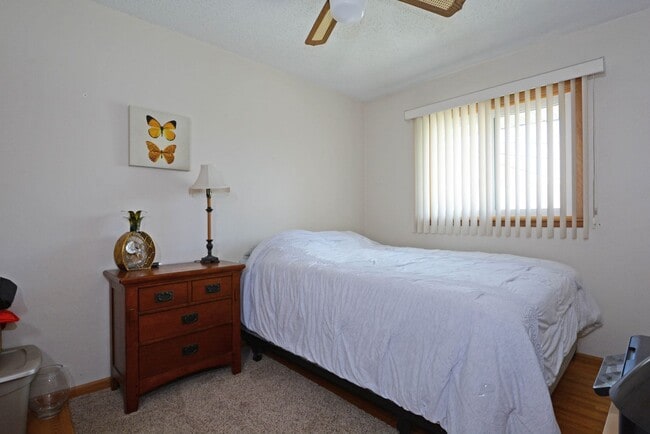 Building Photo - Charming 3 Bed, 1.5 Bath Home in Richfield – Private Yard, Garage & Prime Twin Cities Access