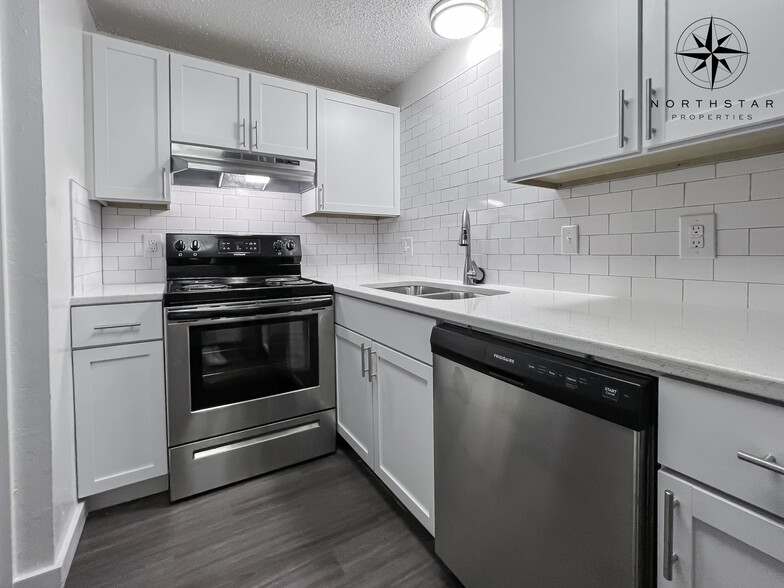 Building Photo - Quail Run Apartments