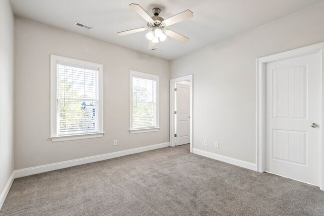 Building Photo - Charming and Move-In Ready 3BR Home | Prim...