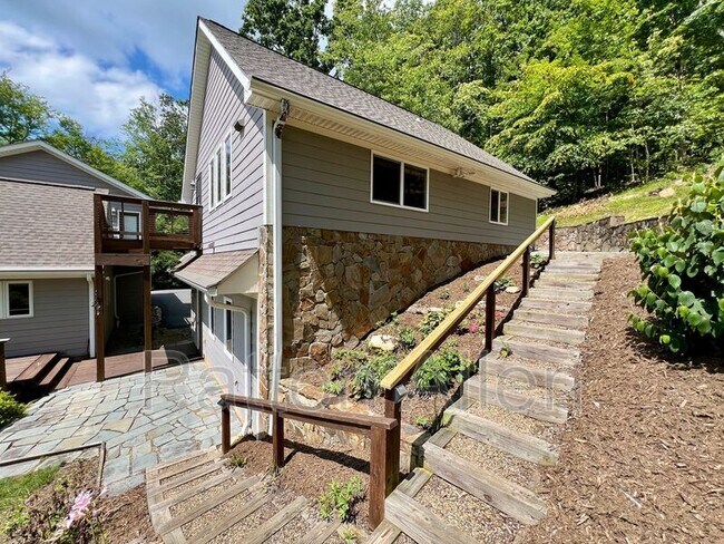 Building Photo - 69 Pink Fox Cove Rd