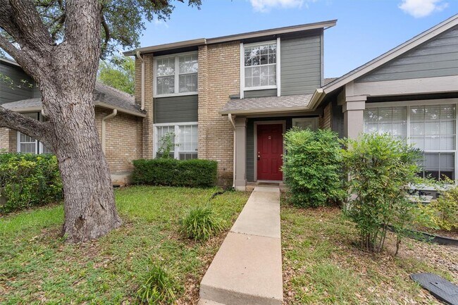Building Photo - 1015 E Yager Ln