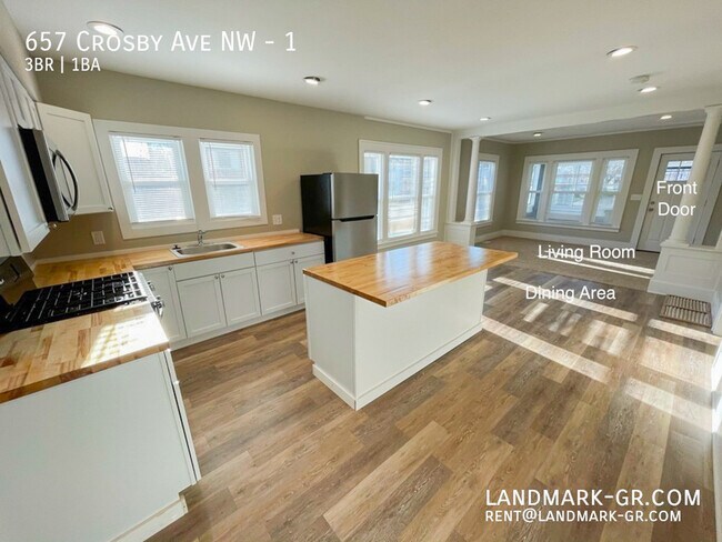 Building Photo - 657 Crosby St NW