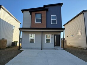 Building Photo - 831 States Ave