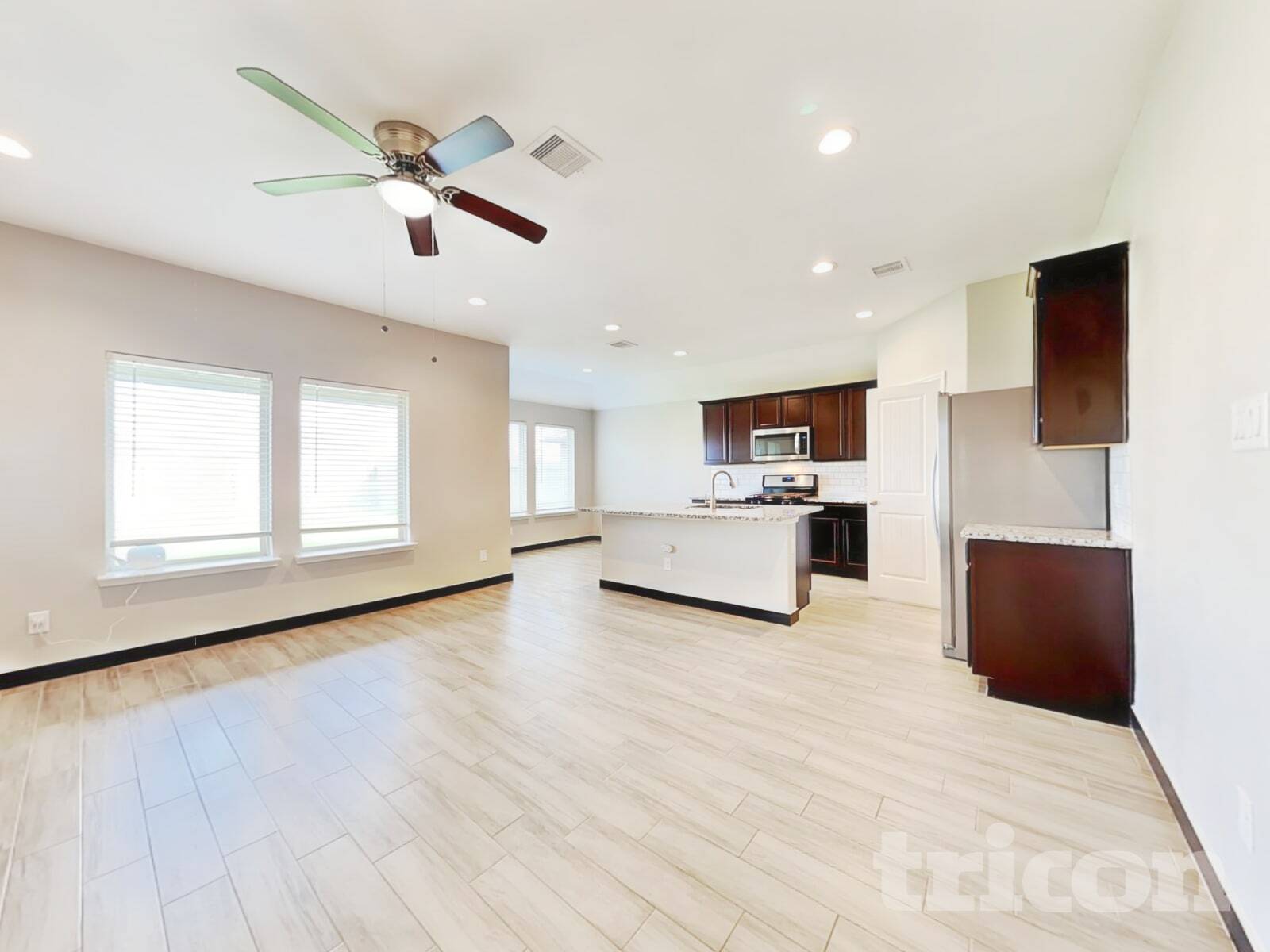 Building Photo - 8523 Aster Gln Wy