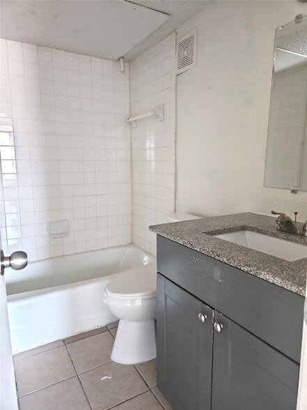 Building Photo - 6188 Vega Dr