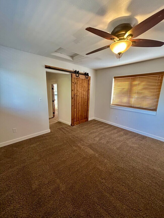 Building Photo - 8230 WA-903