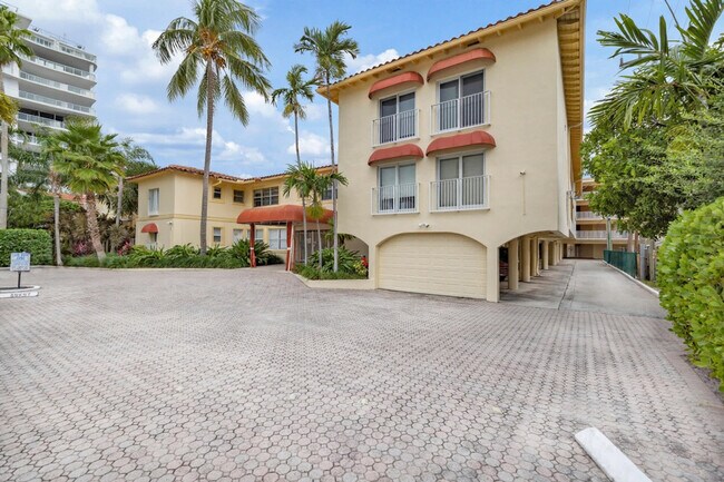 Building Photo - 2908 Bayshore Dr