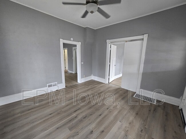 Building Photo - 714 W 1st St