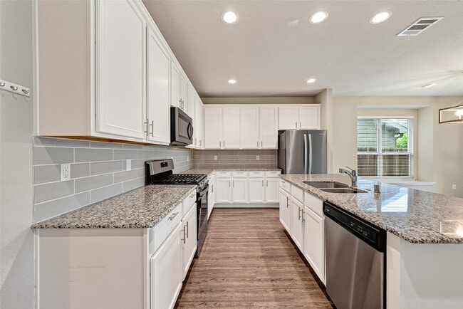 Building Photo - 2511 Sandbar Shark Ct