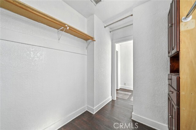Building Photo - 3098 N Arrowhead Ave