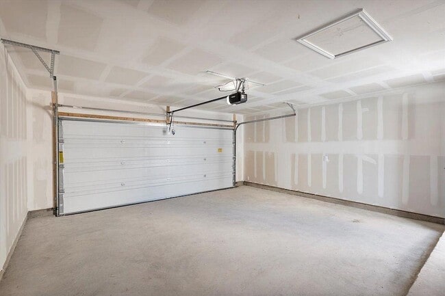 Building Photo - 2517 Violet Theo Ln