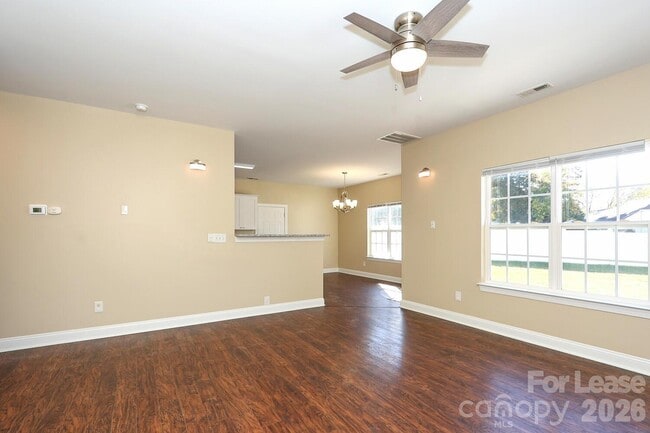 Building Photo - 10122 Victoria Blake Dr