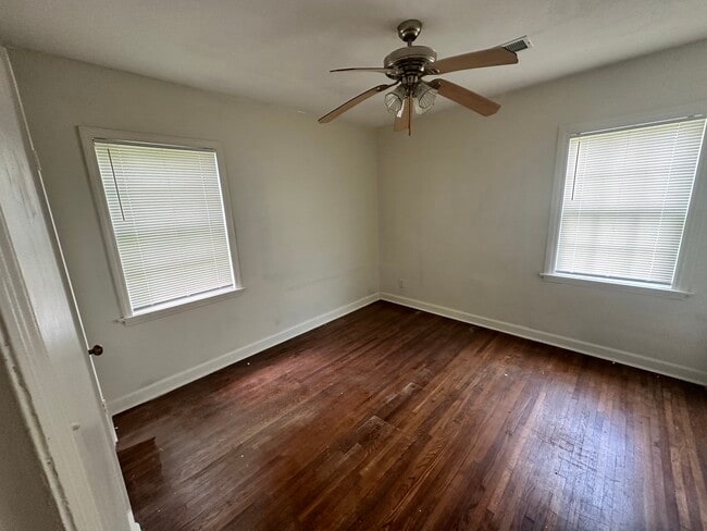 Building Photo - 45 S Bingham St