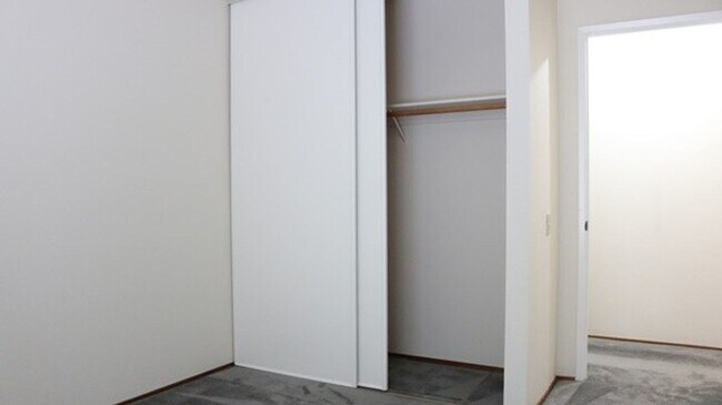Building Photo - 3591 Woodley Dr