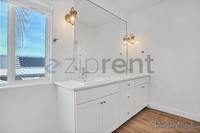 Building Photo - 823 Blue Oak Lane W