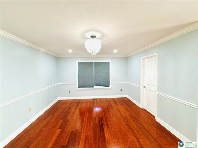 Building Photo - 6945 Hunt Dr
