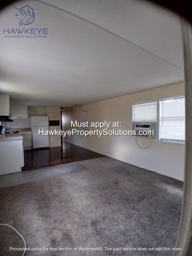 Building Photo - 1724 Oakland Rd W