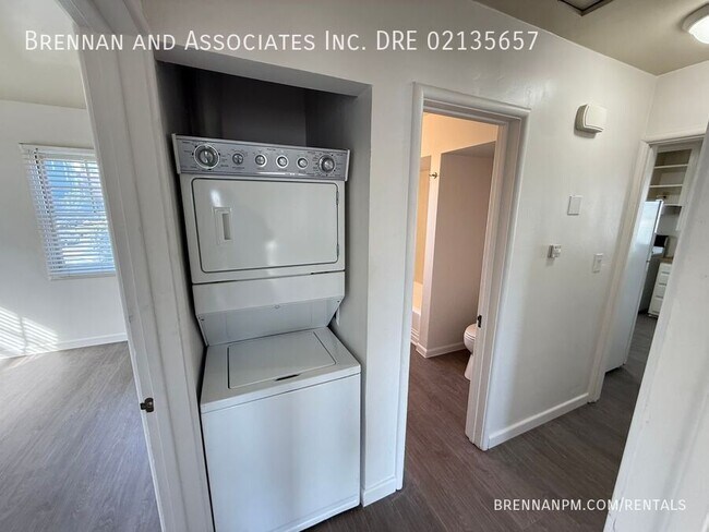 Building Photo - 253 Church Ave