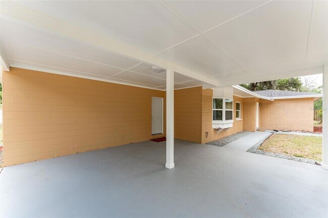 Building Photo - 4323 Culbreath Rd