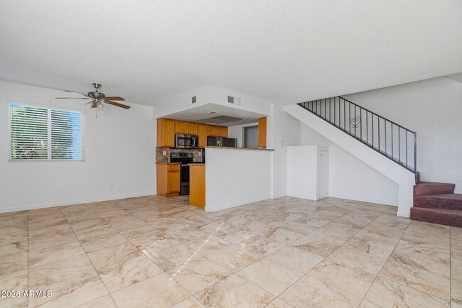 Building Photo - 6627 N 27th Ave