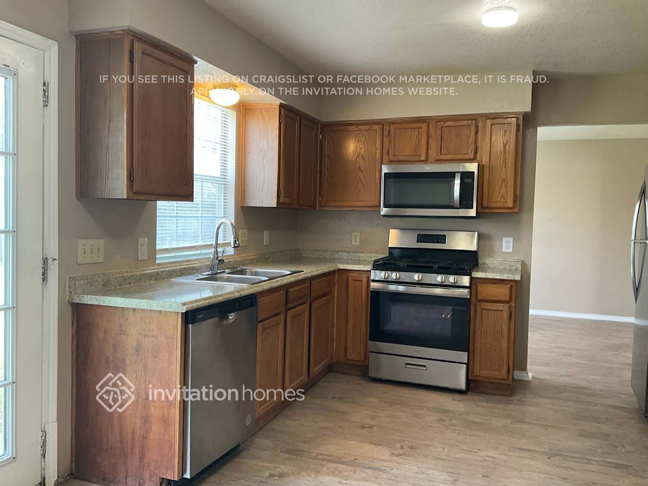Building Photo - 4156 Hathaway Dr
