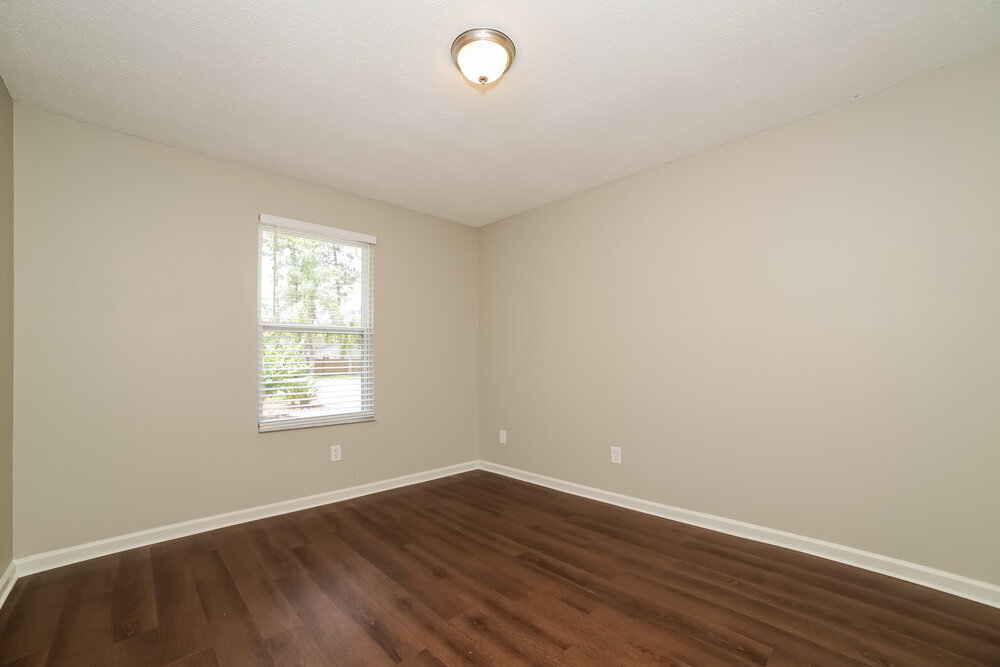 Building Photo - 10533 Docksider Dr E