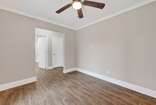 Building Photo - 11107 Cedarview Ln