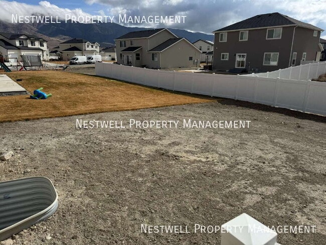 Building Photo - 1612 Cottontail Dr