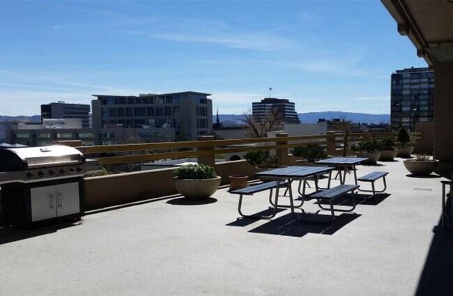 Building Photo - 100 N Arlington Ave