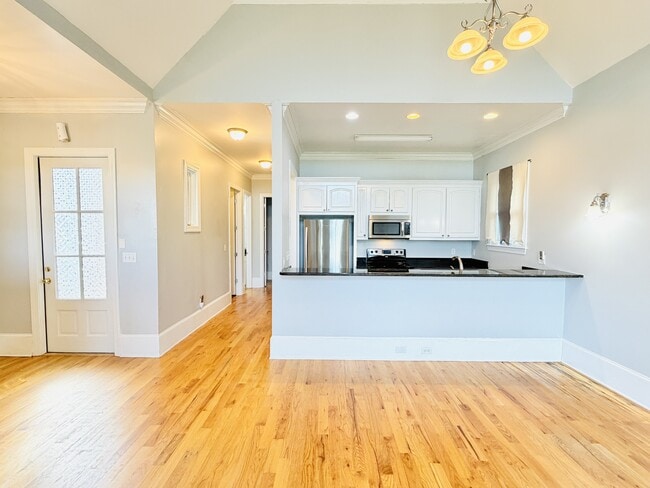 Building Photo - 33 Golden Spur Ln