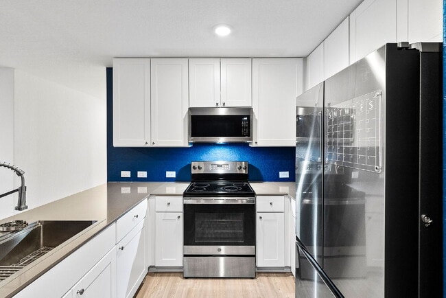 Building Photo - 2 WEEKS FREE RENT with any Lease Signed by June 2026!!!