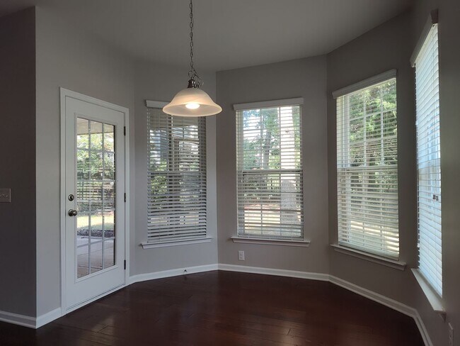 Building Photo - Beautiful home located in the Ardrey Woods community!