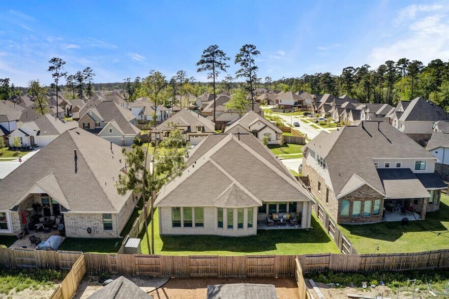 Building Photo - 2807 Jehlon Ln