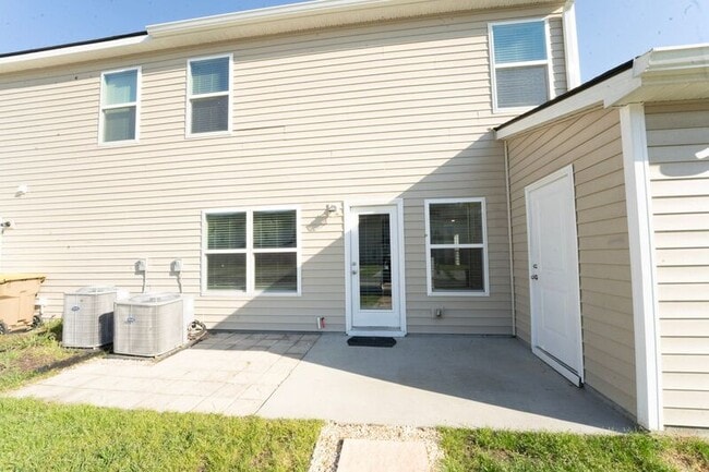 Building Photo - 8J Crabapple Cir