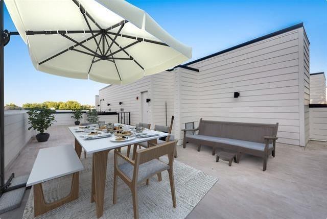 Building Photo - 2633 Reagan St