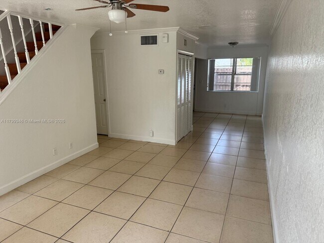 Building Photo - 4701 NW 9th Dr