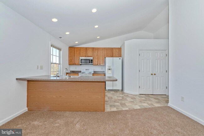 Building Photo - 8960 Albaugh Rd