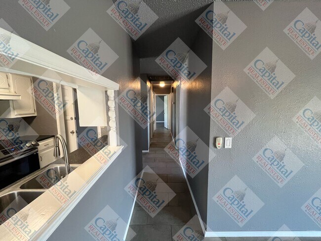 Building Photo - Home Sweet Home!!!