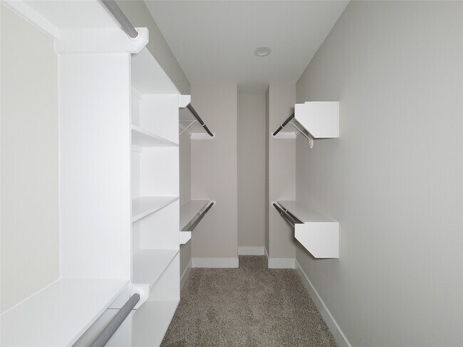 Building Photo - 8014 Huntington Spgs Ln