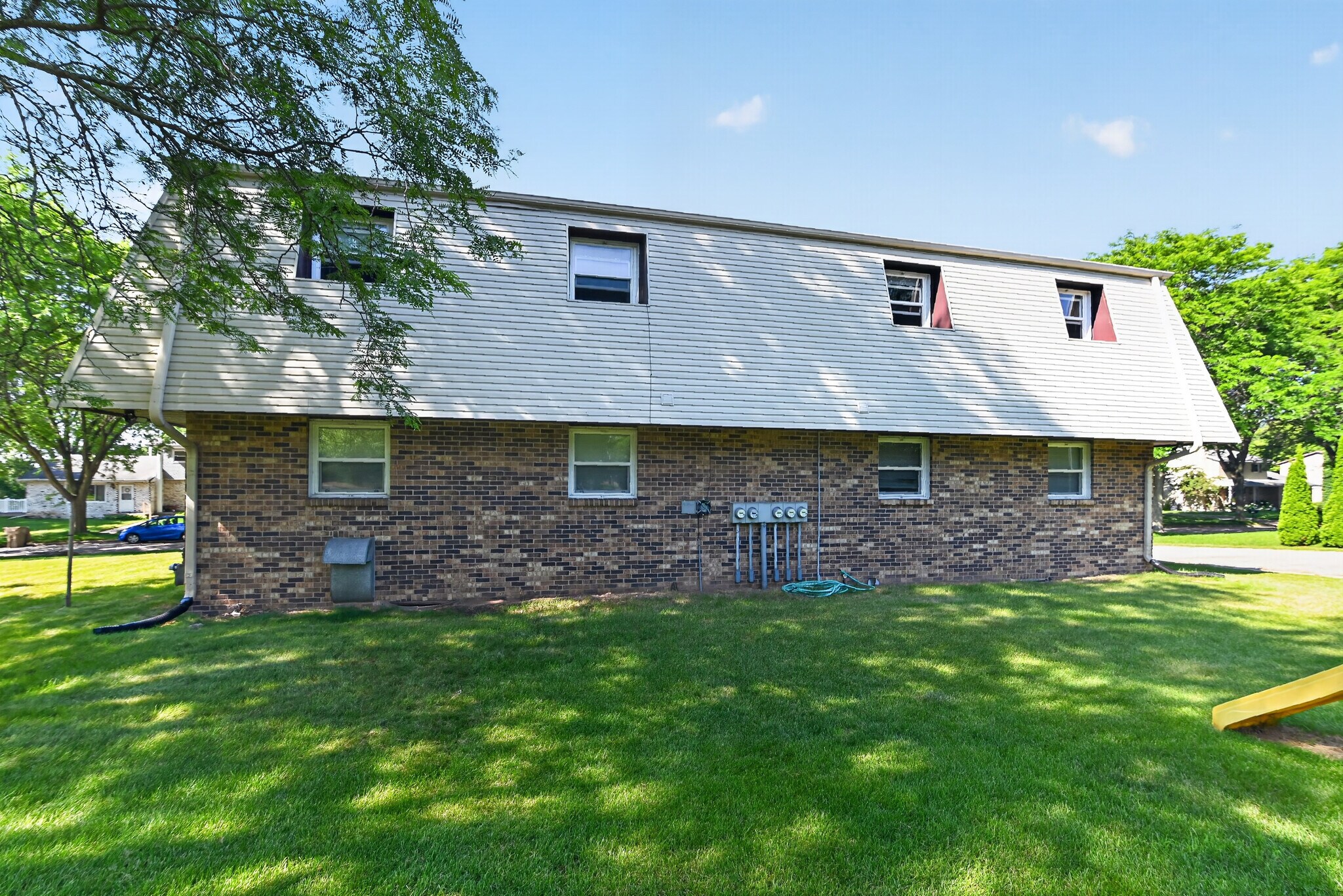 Building Photo - 5110 Pebblebrook Dr