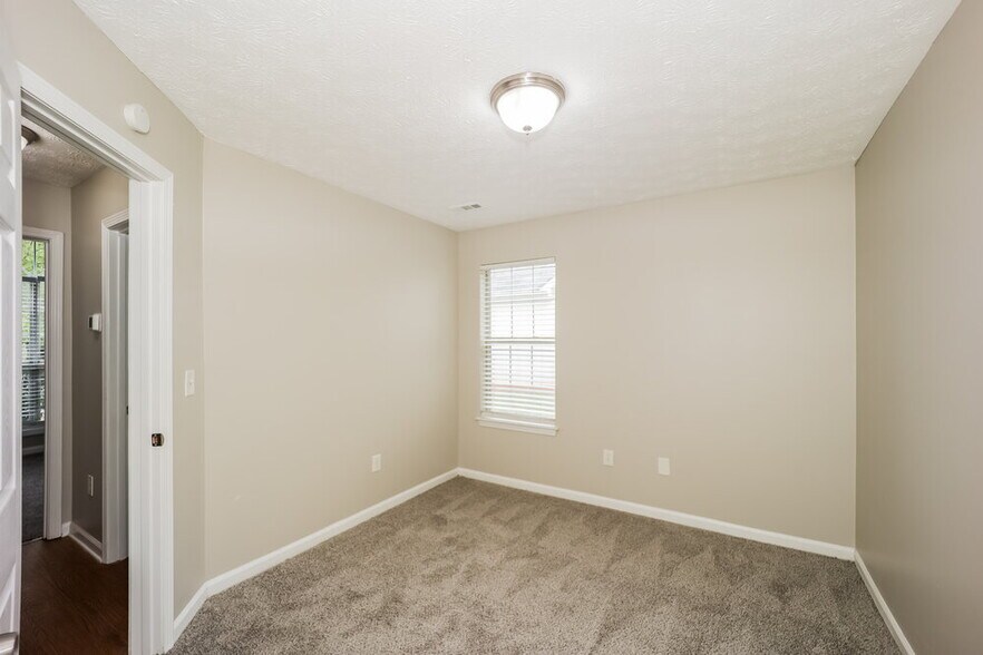 Building Photo - 206 Coldsprings Ct