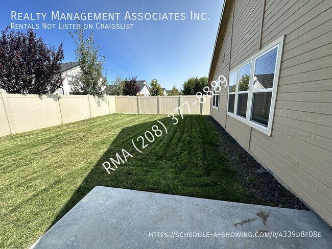 Building Photo - 3794 E Berwick Dr