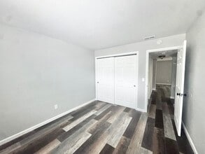 Building Photo - Nicely updated 2-bedroom 1-bath apartment in Auburn!